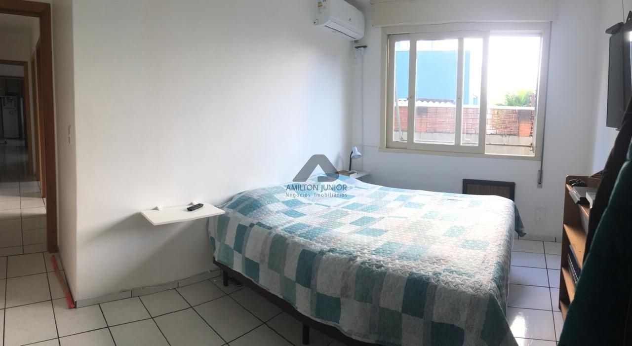 Apartamento à venda com 3 quartos, 110m² - Foto 2