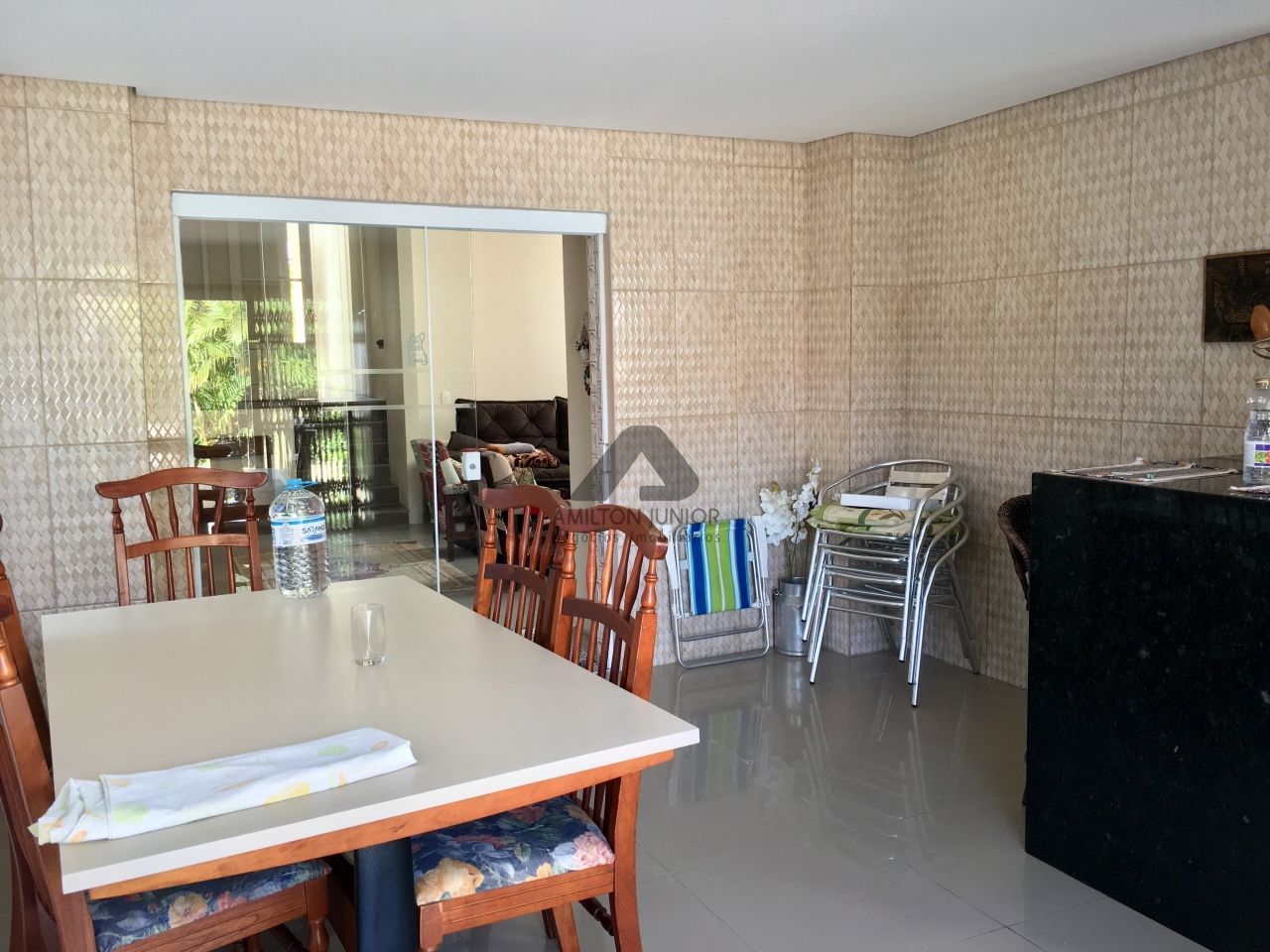 Casa à venda com 4 quartos, 250m² - Foto 12