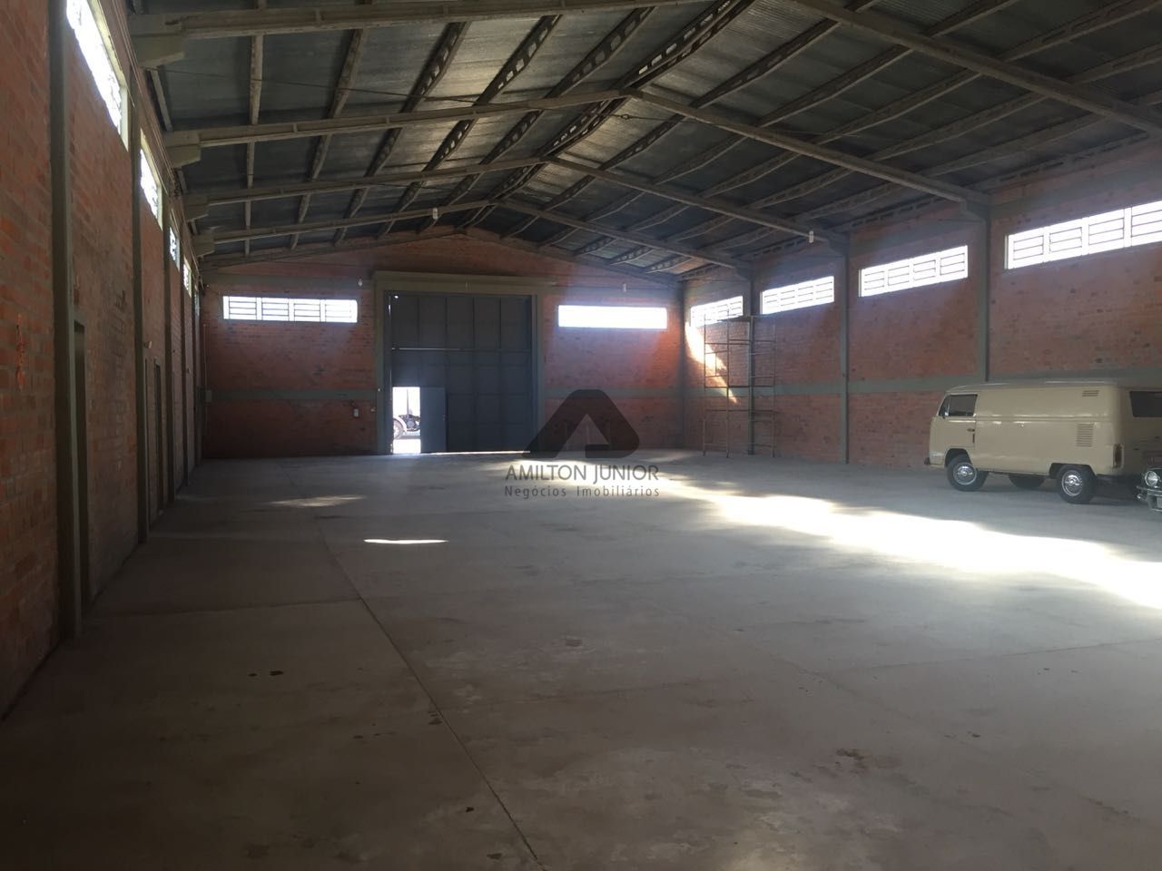 Depósito-Galpão-Armazém à venda e aluguel com 3 quartos, 700m² - Foto 4