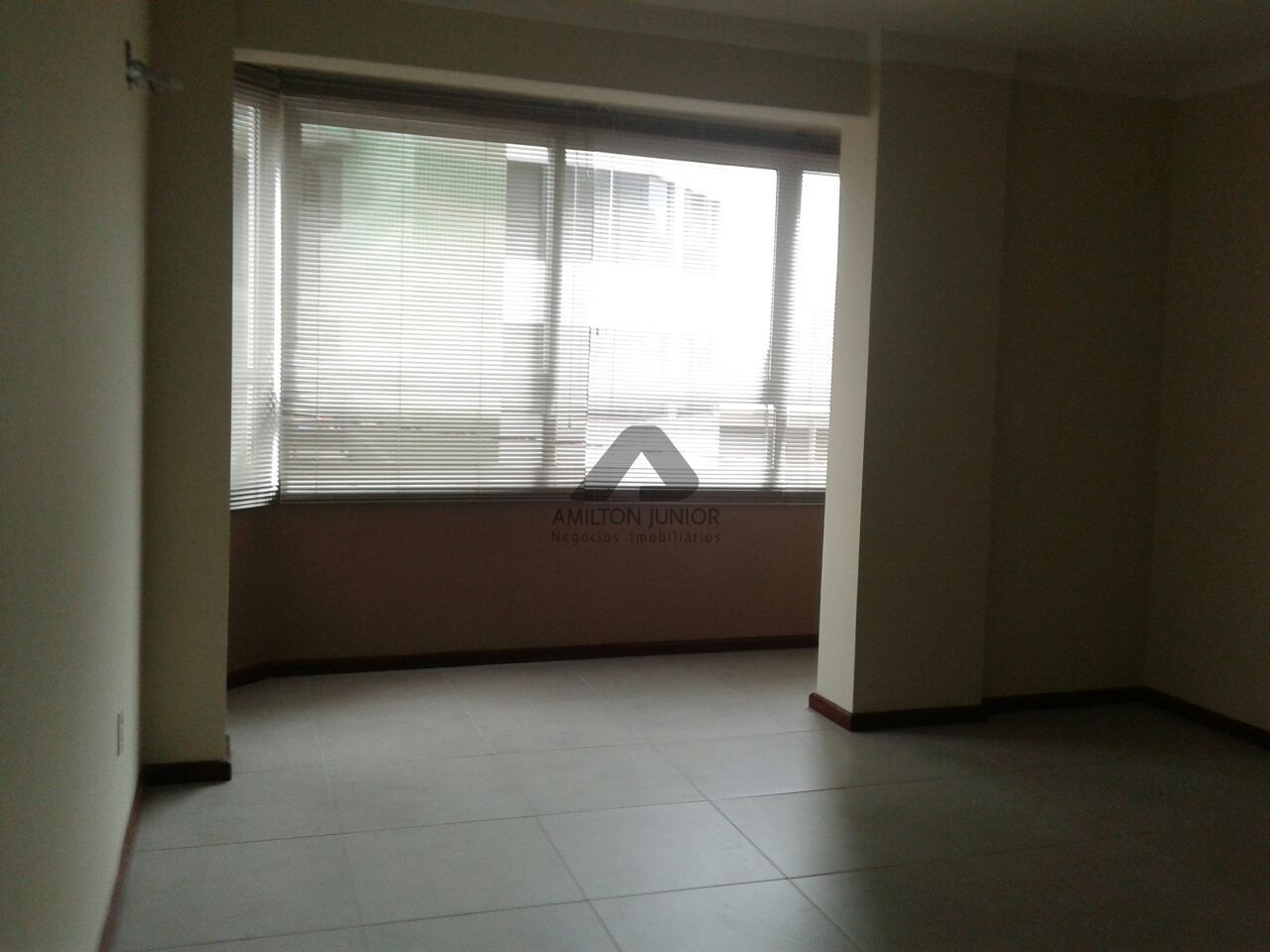 Apartamento à venda com 2 quartos, 133m² - Foto 9