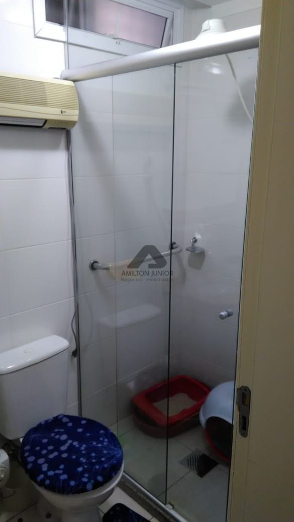 Apartamento à venda com 2 quartos, 75m² - Foto 4