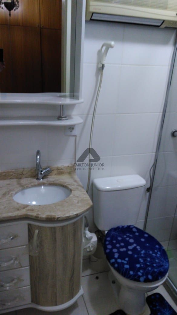 Apartamento à venda com 2 quartos, 75m² - Foto 6