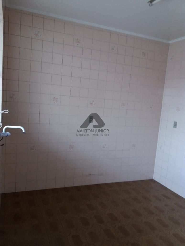 Apartamento à venda com 2 quartos, 81m² - Foto 11