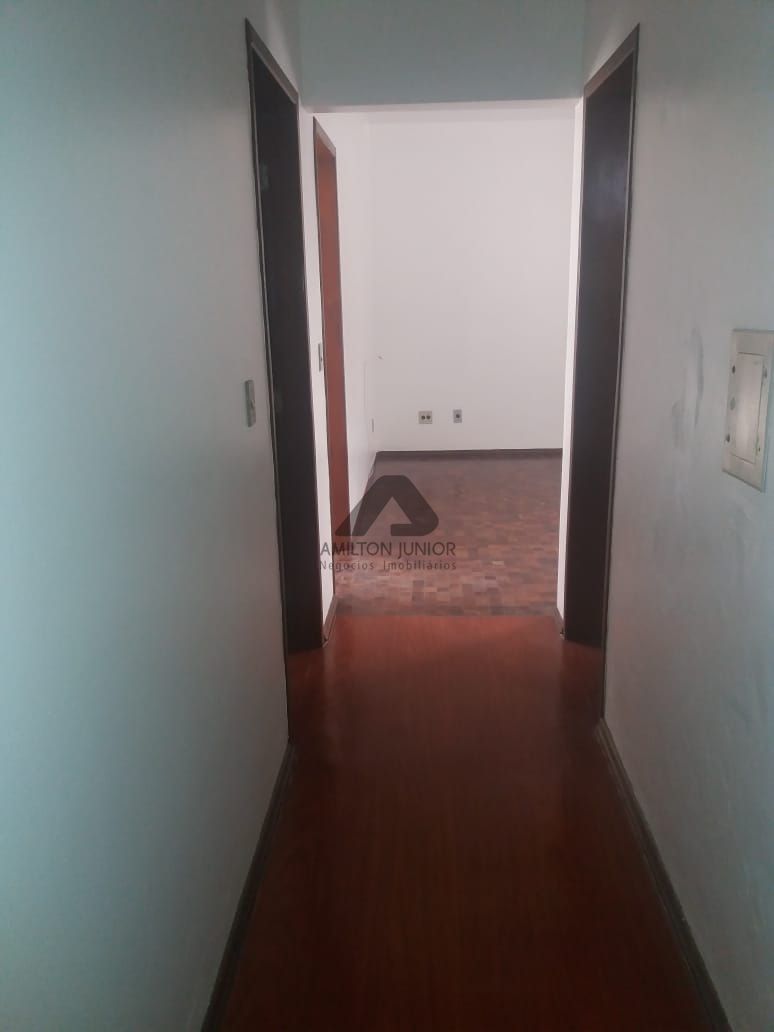 Apartamento à venda com 2 quartos, 81m² - Foto 4