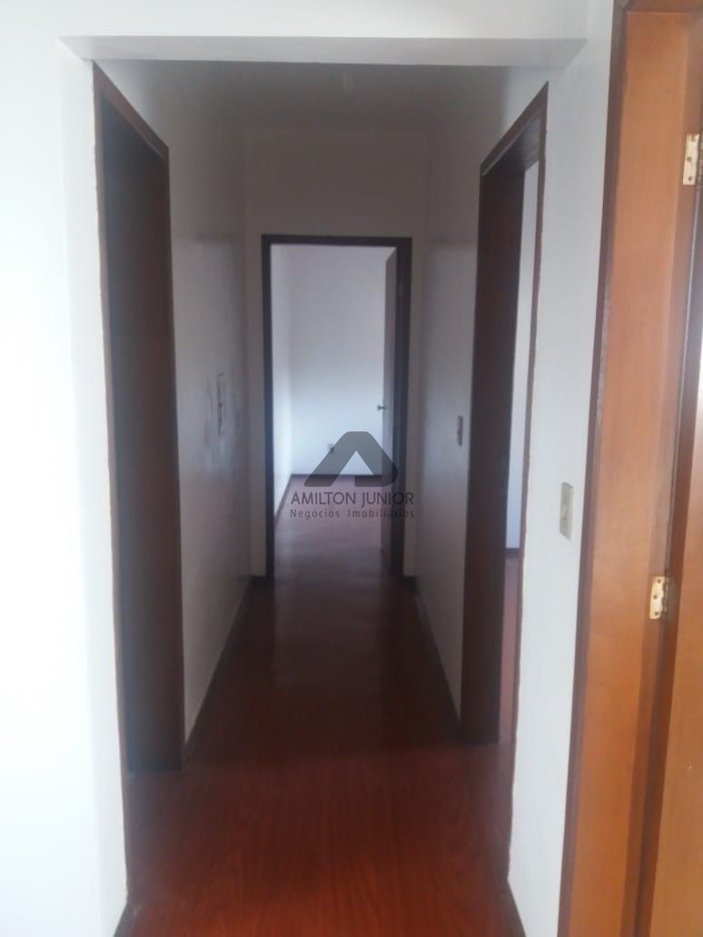 Apartamento à venda com 2 quartos, 81m² - Foto 3