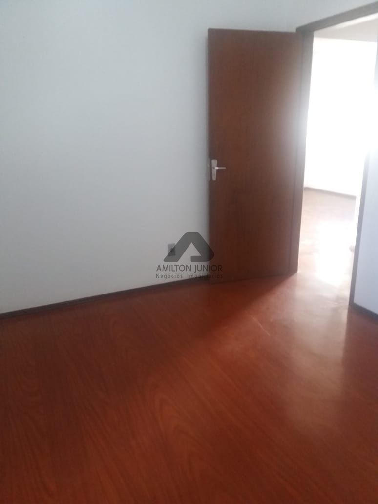 Apartamento à venda com 2 quartos, 81m² - Foto 5