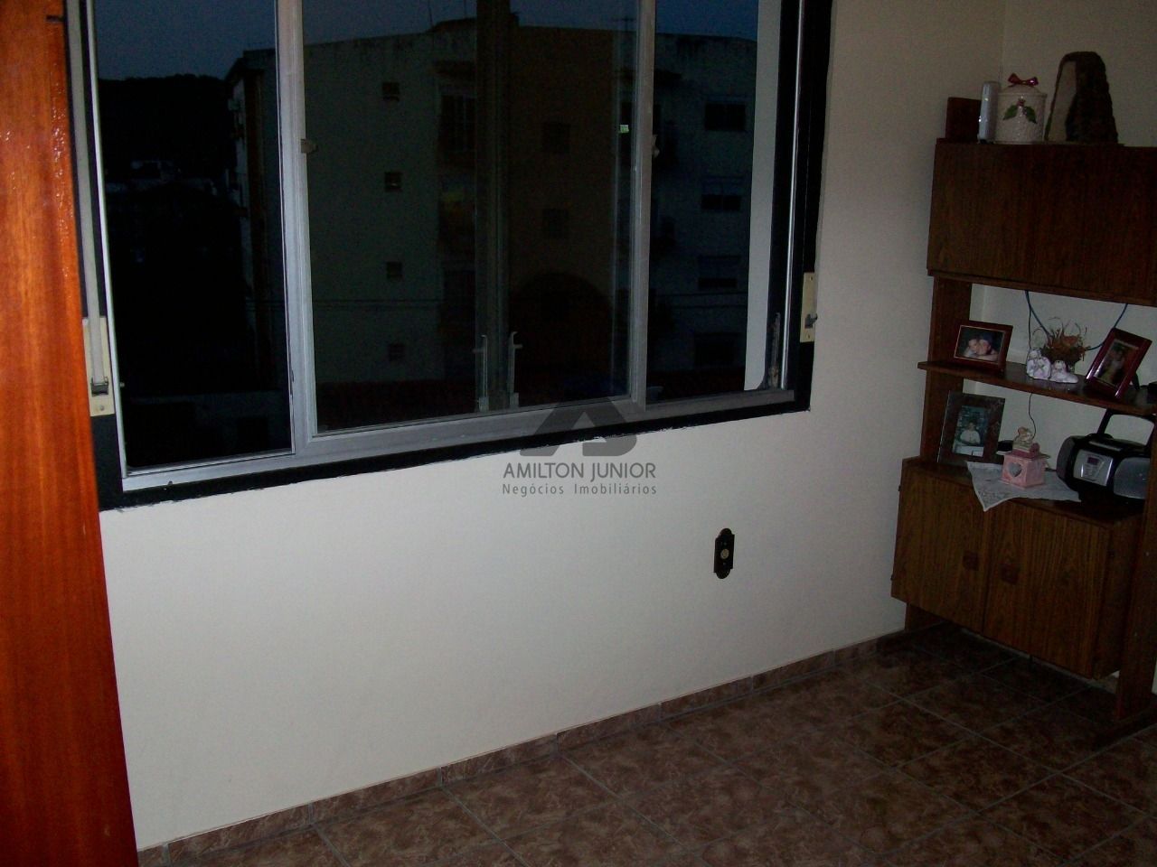 Apartamento à venda com 3 quartos, 110m² - Foto 6