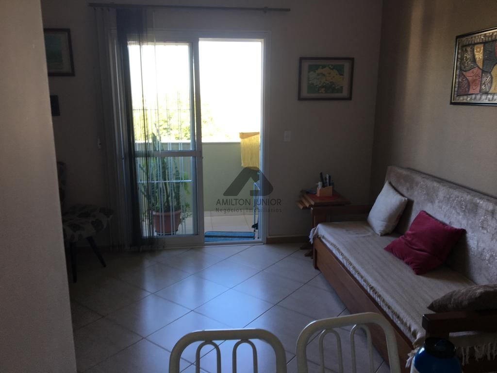 Apartamento à venda com 1 quarto, 47m² - Foto 2