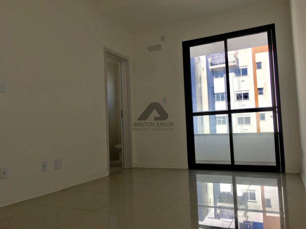 Cobertura à venda com 4 quartos, 220m² - Foto 25