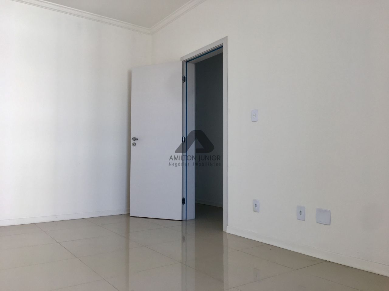 Cobertura à venda com 4 quartos, 220m² - Foto 26