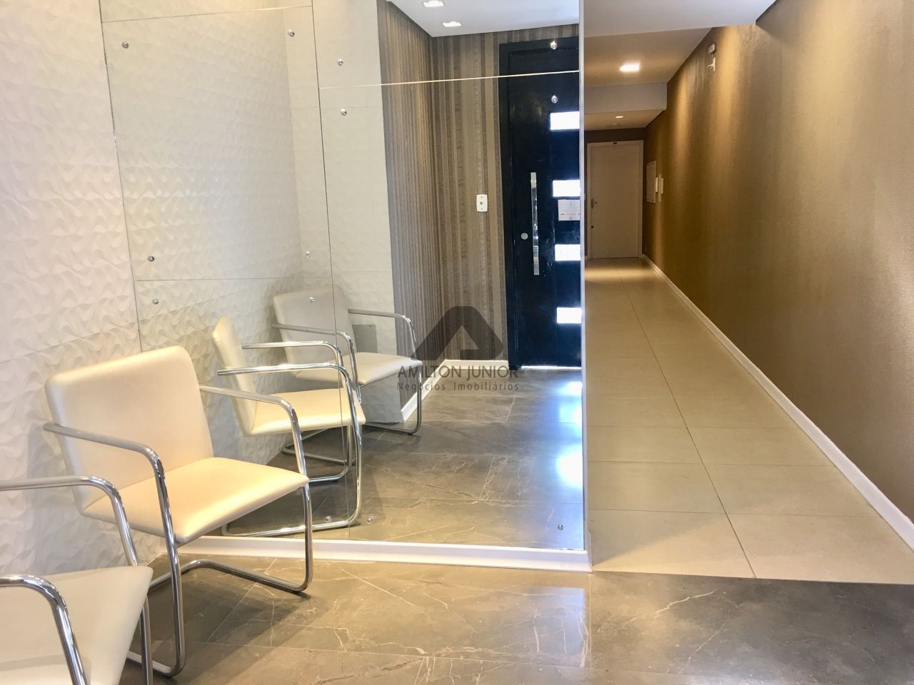 Cobertura à venda com 4 quartos, 220m² - Foto 4