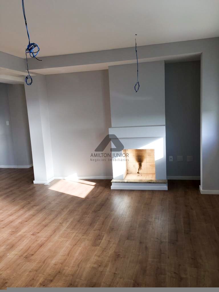 Apartamento à venda com 3 quartos, 210m² - Foto 3