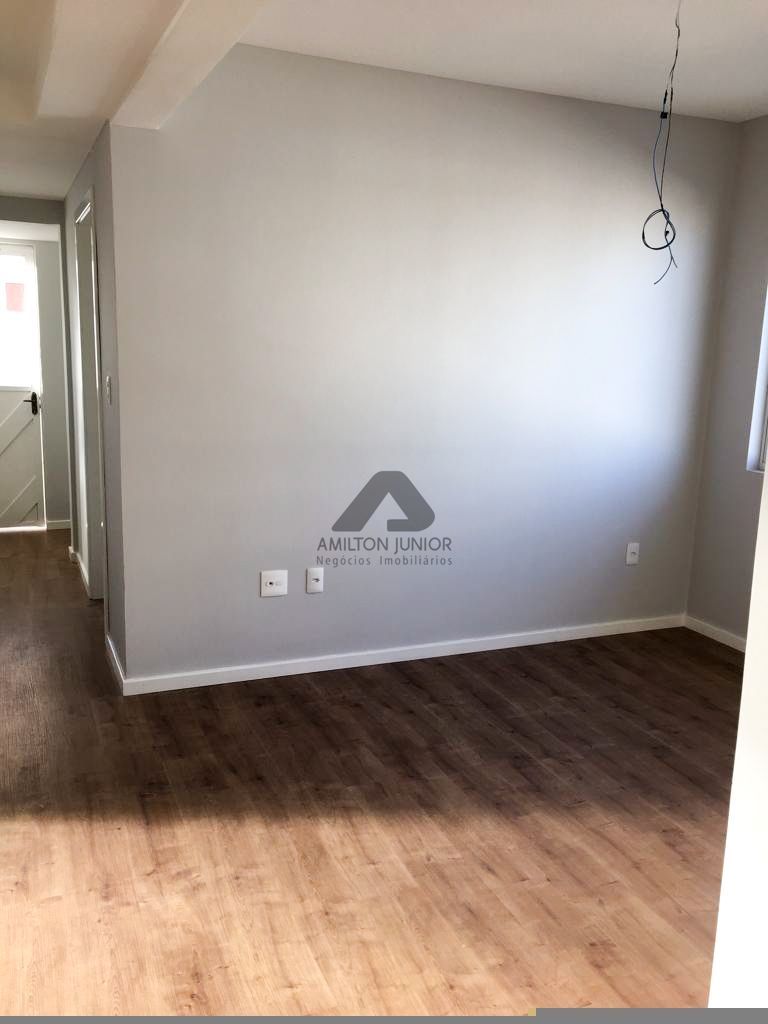 Apartamento à venda com 3 quartos, 210m² - Foto 2