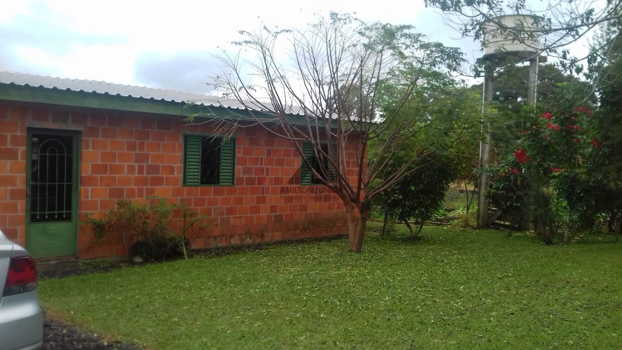 Fazenda à venda com 2 quartos, 10000m² - Foto 1