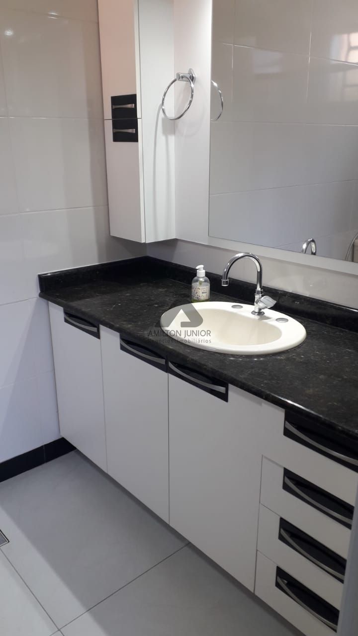 Apartamento à venda com 4 quartos, 162m² - Foto 18