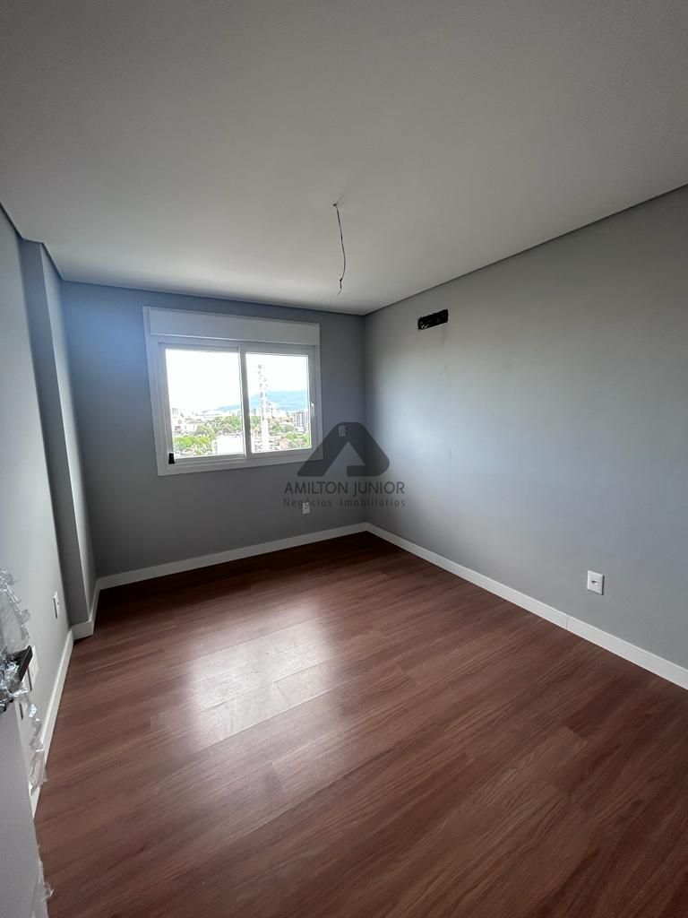 Apartamento à venda com 3 quartos, 135m² - Foto 8