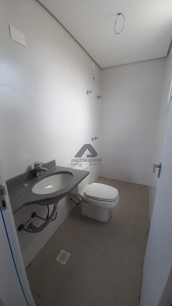 Apartamento à venda com 2 quartos, 67m² - Foto 8