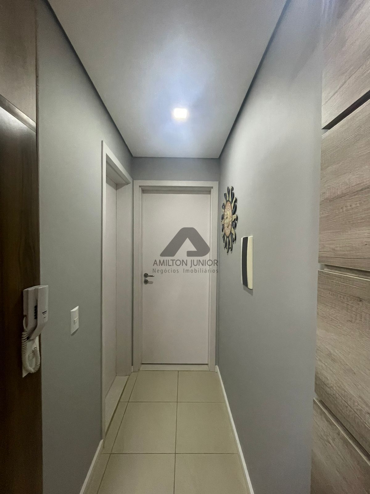 Apartamento à venda com 1 quarto, 39m² - Foto 1