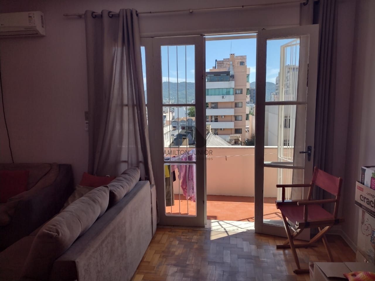 Apartamento à venda com 3 quartos, 105m² - Foto 4