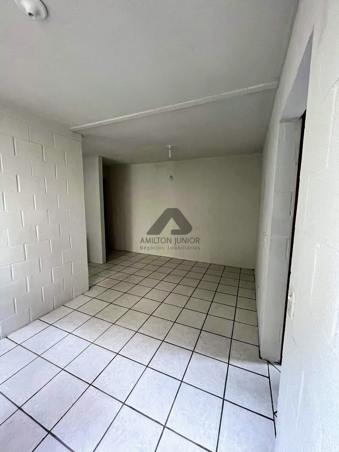 Apartamento à venda com 2 quartos, 44m² - Foto 3