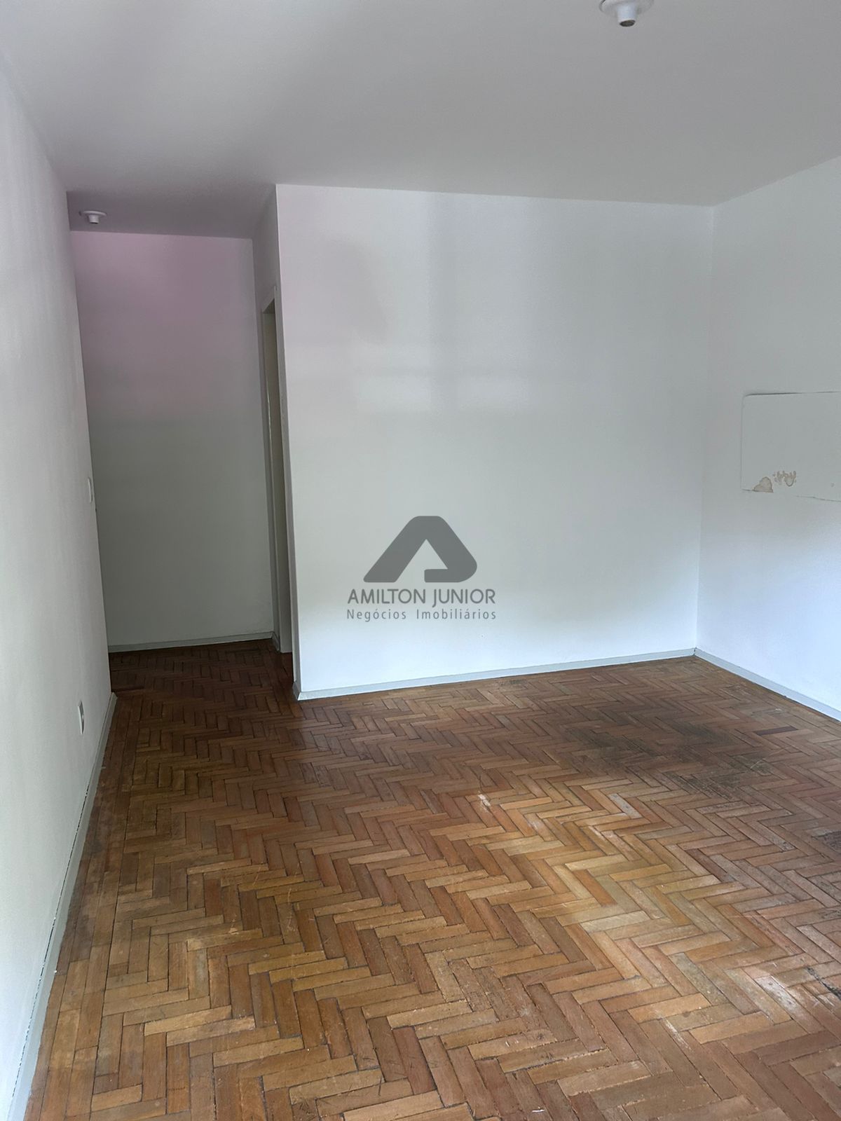 Apartamento à venda e aluguel com 3 quartos, 140m² - Foto 8