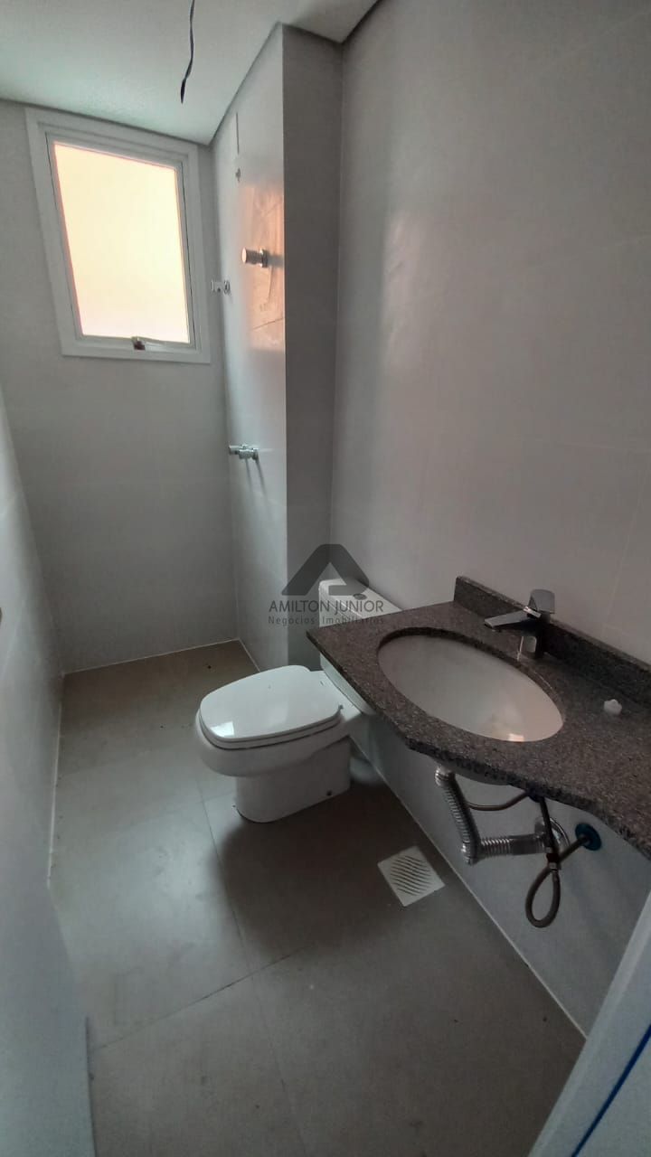 Apartamento à venda com 2 quartos, 67m² - Foto 12