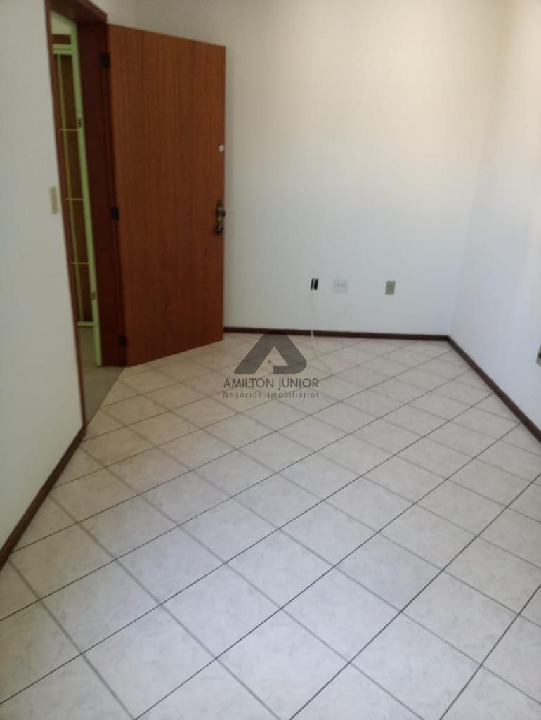 Apartamento à venda com 1 quarto, 42m² - Foto 3