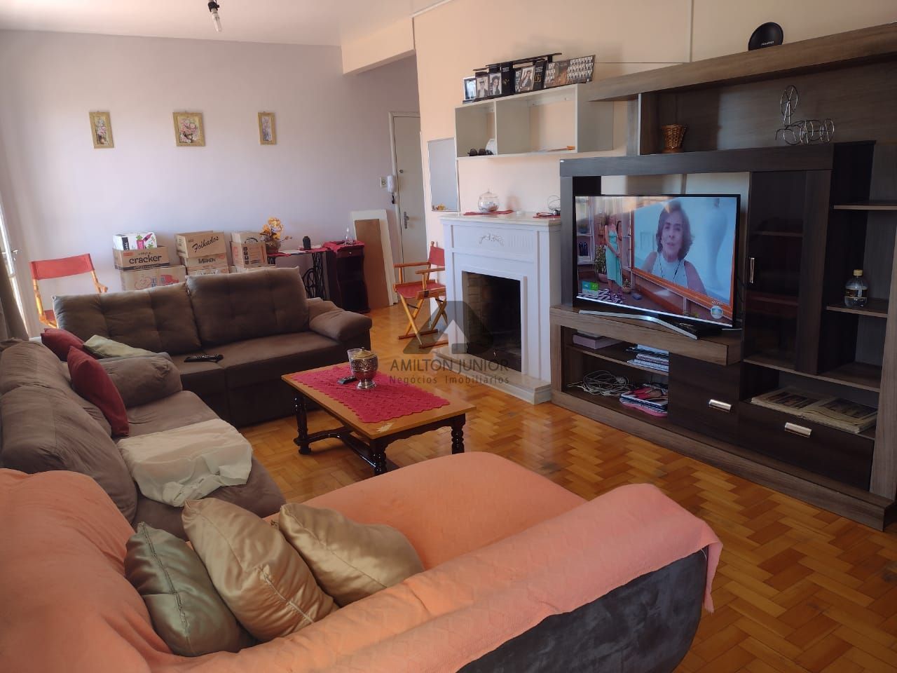 Apartamento à venda com 3 quartos, 105m² - Foto 2