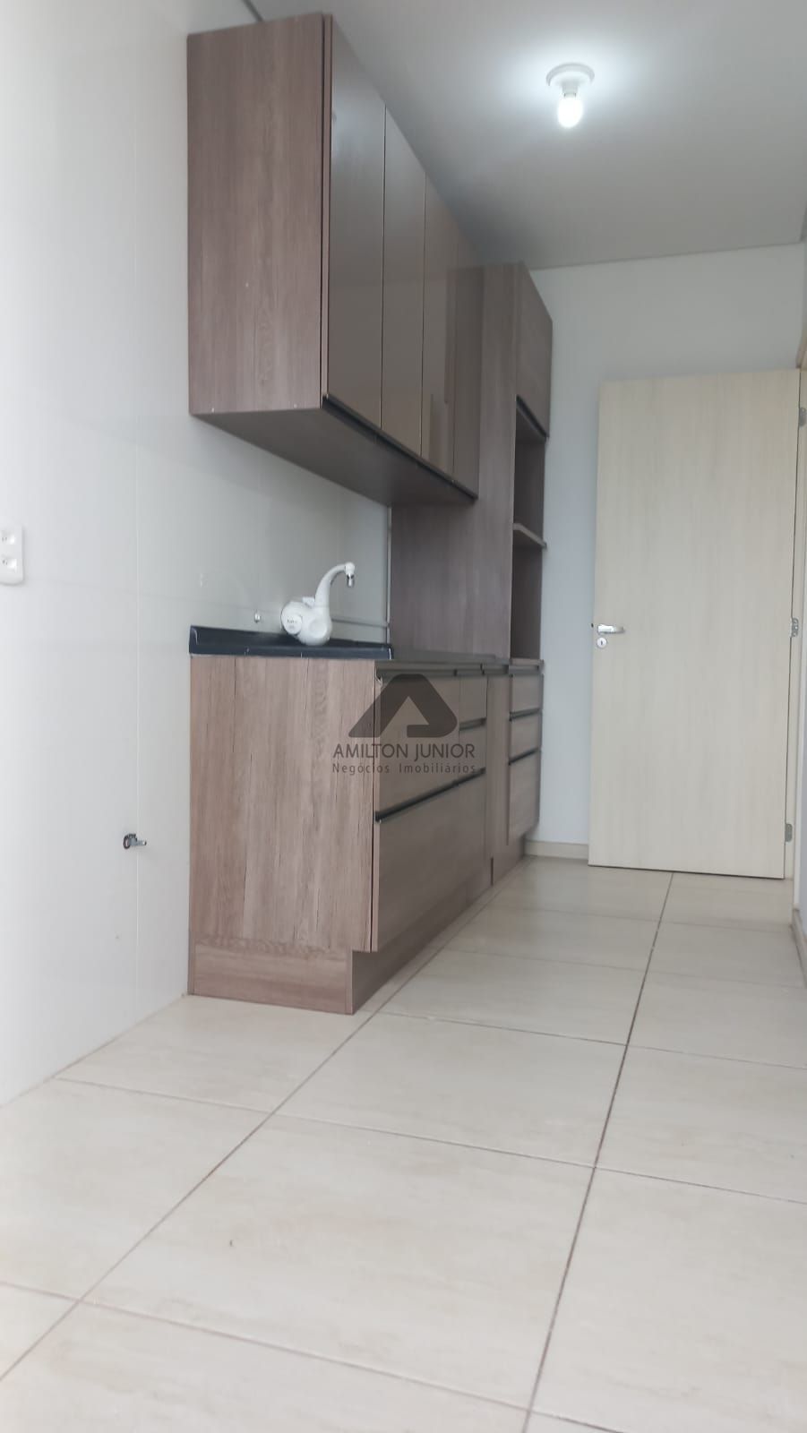 Apartamento para alugar com 2 quartos, 66m² - Foto 9