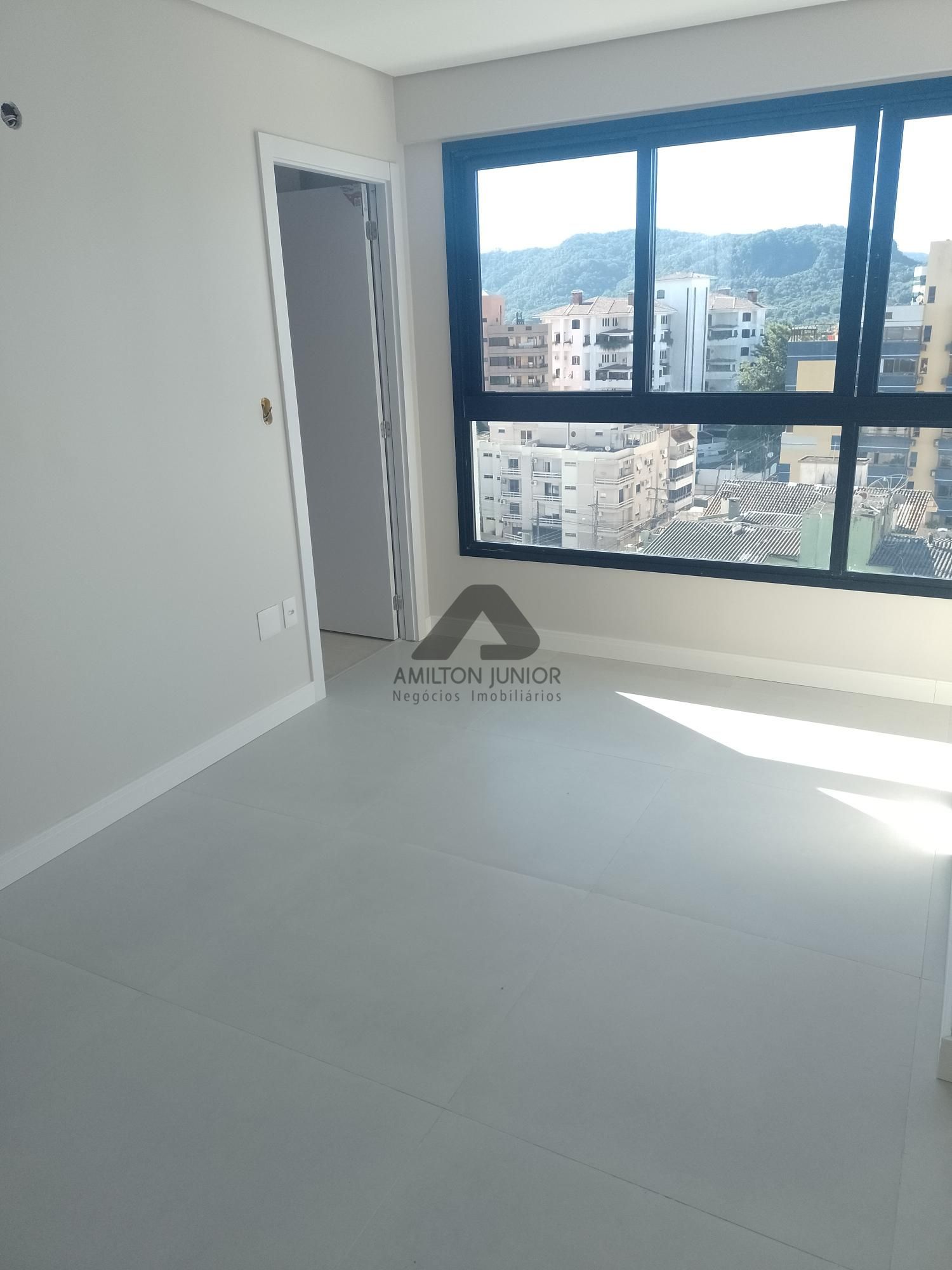 Apartamento à venda com 1 quarto, 37m² - Foto 3