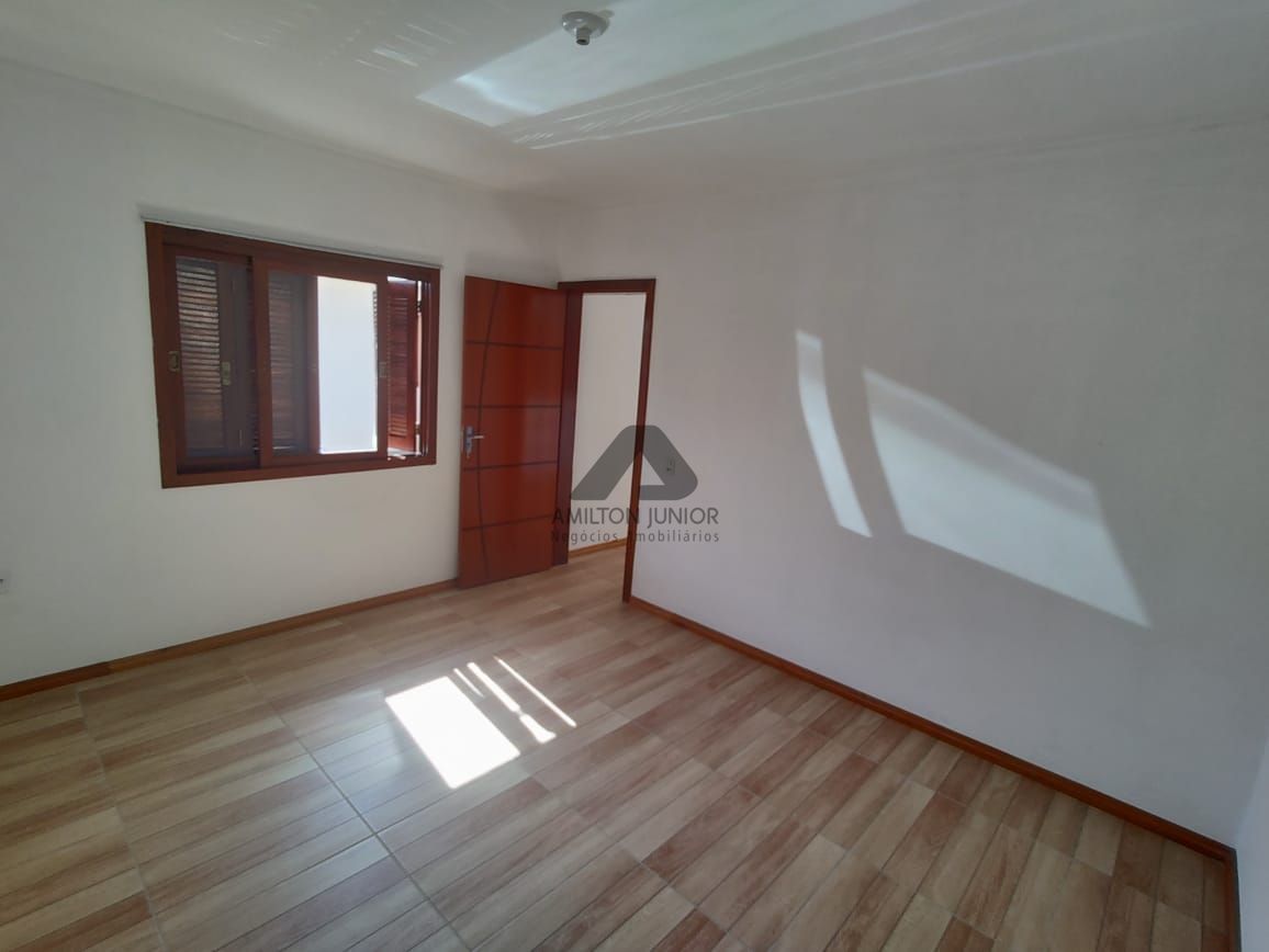 Casa à venda com 2 quartos, 62m² - Foto 8