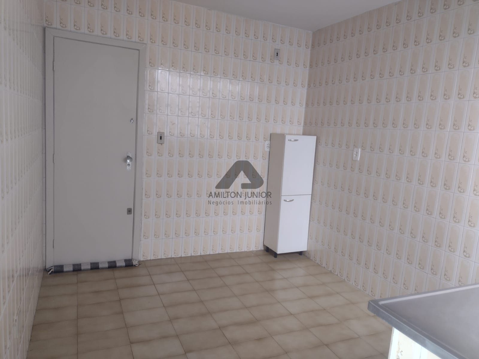 Apartamento à venda com 2 quartos, 80m² - Foto 15