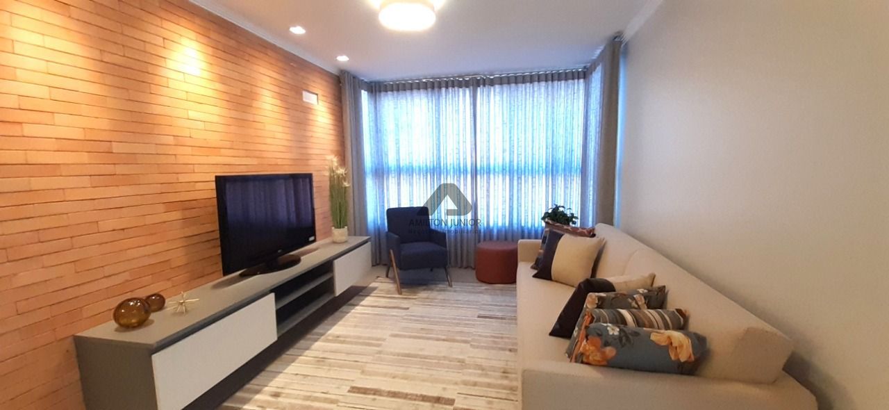 Apartamento à venda com 2 quartos, 80m² - Foto 2