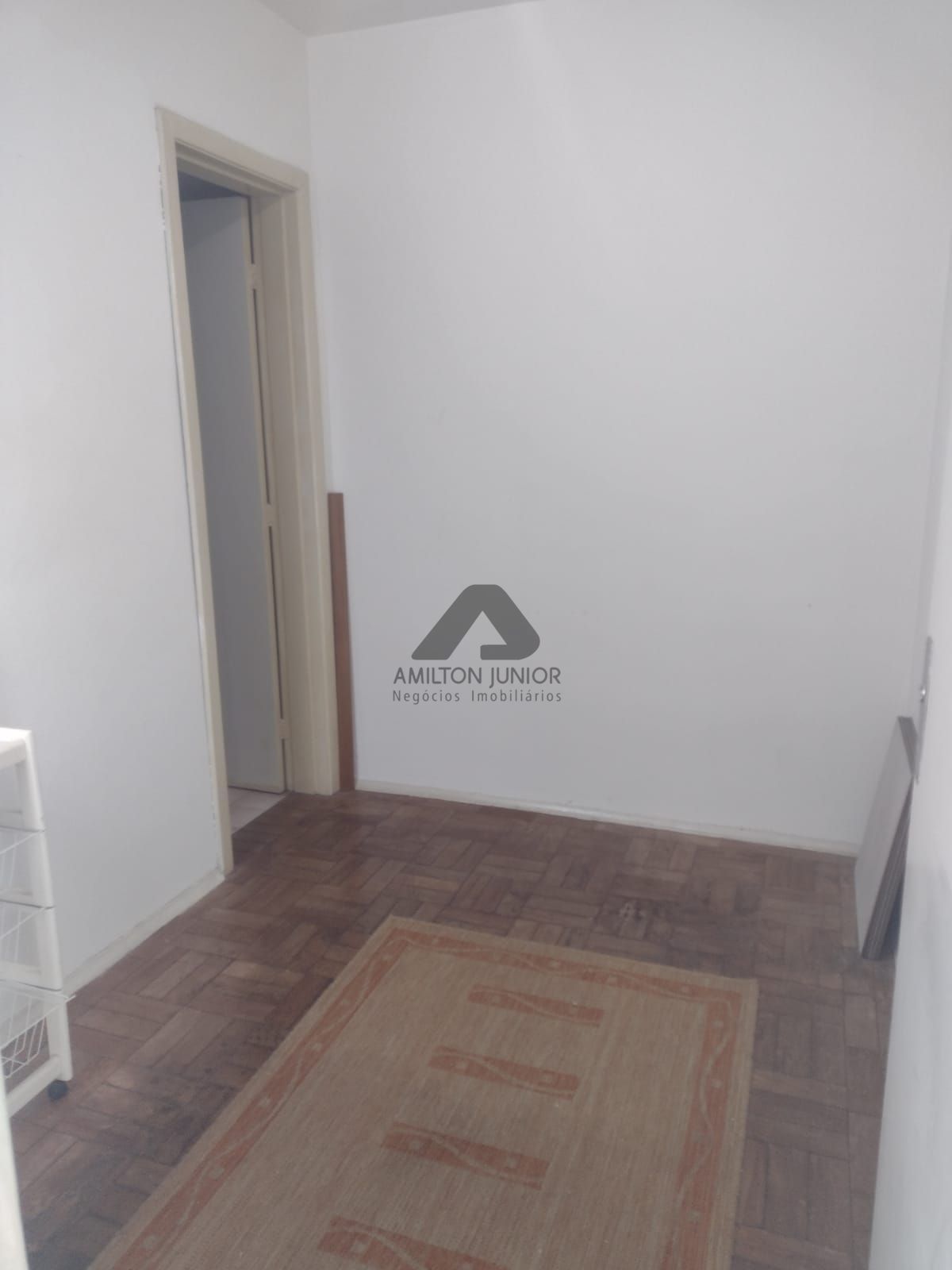 Apartamento à venda com 2 quartos, 80m² - Foto 17