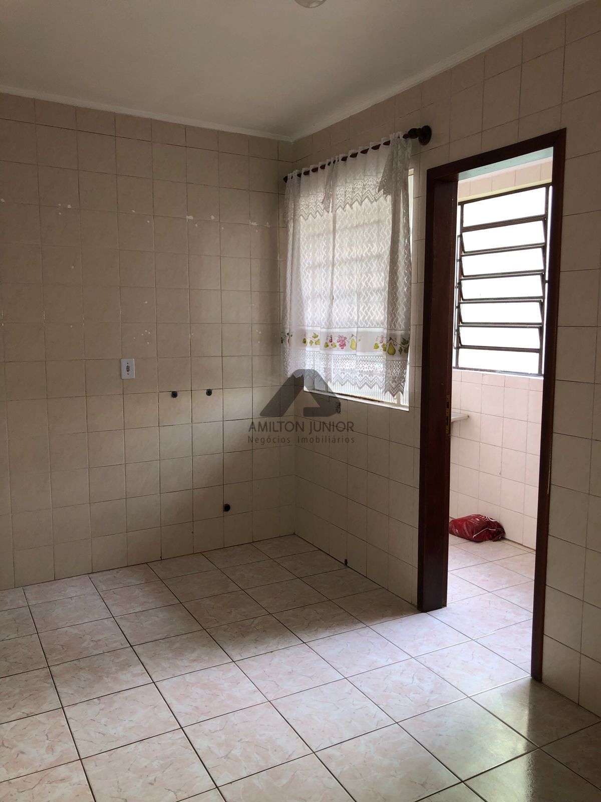 Apartamento à venda com 2 quartos, 77m² - Foto 13