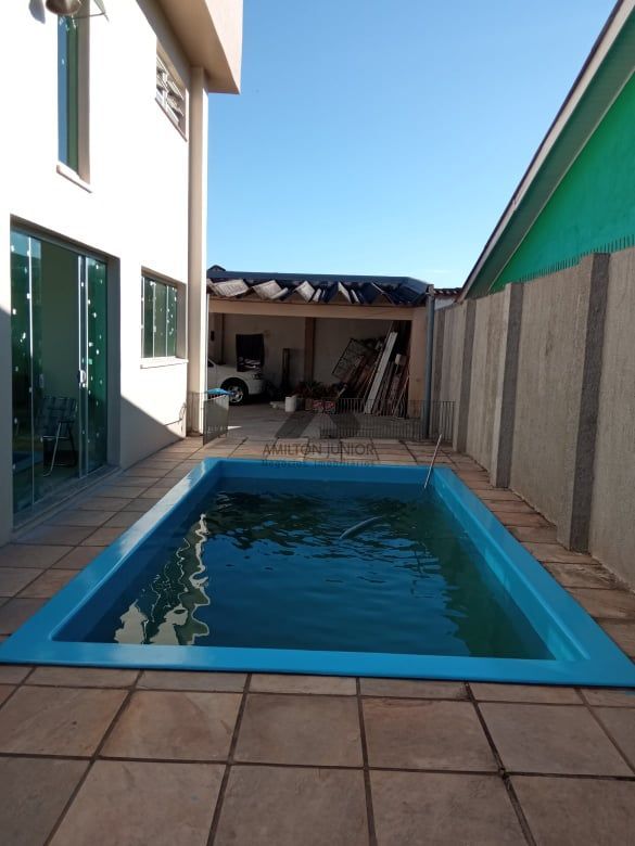 Casa à venda com 4 quartos, 500m² - Foto 16