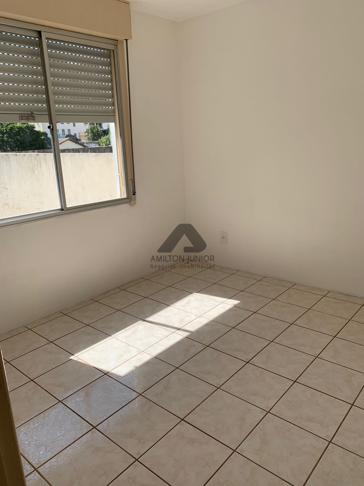 Apartamento à venda com 1 quarto, 44m² - Foto 3