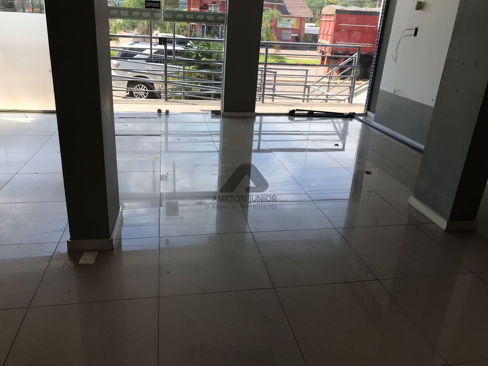 Depósito-Galpão-Armazém para alugar, 232m² - Foto 3