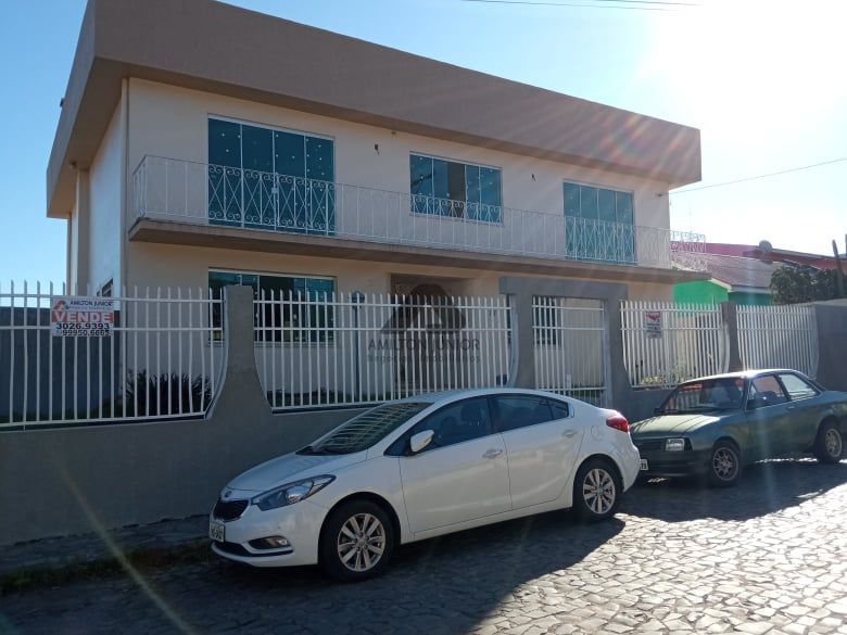 Casa à venda com 4 quartos, 500m² - Foto 2