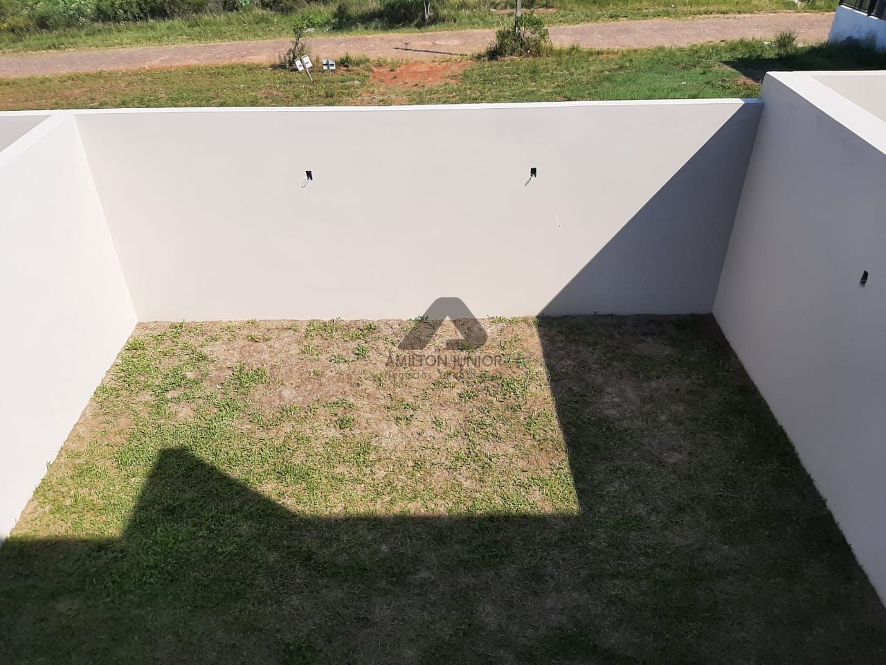 Casa à venda com 3 quartos, 199m² - Foto 35