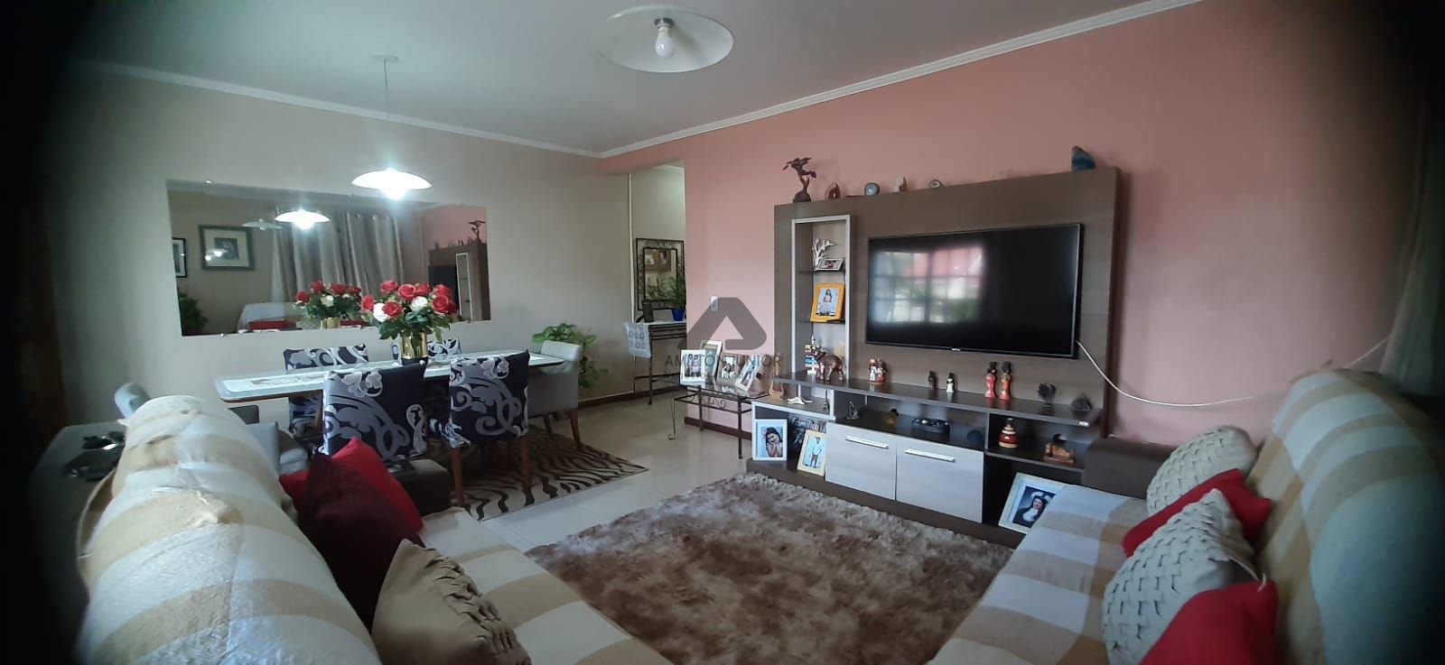 Casa à venda com 4 quartos, 194m² - Foto 4