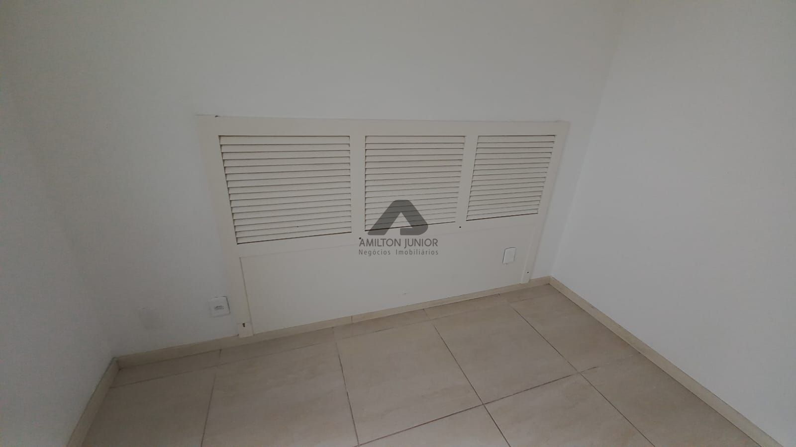 Apartamento para alugar com 2 quartos, 66m² - Foto 18