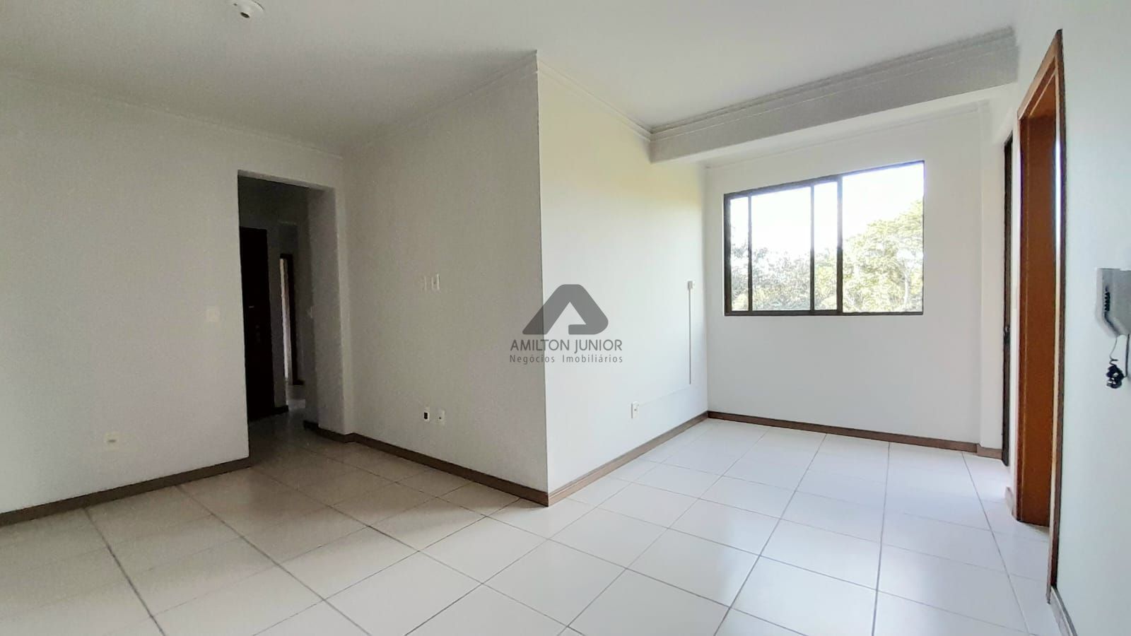 Apartamento à venda com 2 quartos, 64m² - Foto 10