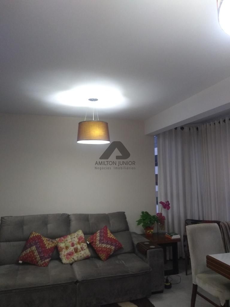 Apartamento à venda com 2 quartos, 75m² - Foto 14