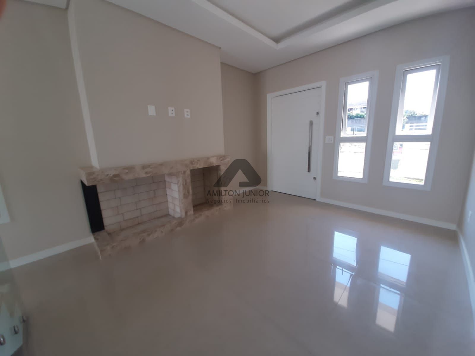 Casa à venda com 3 quartos, 199m² - Foto 4