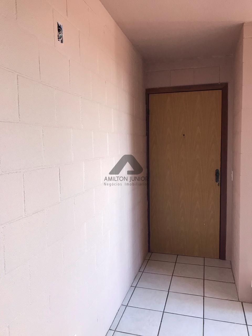 Apartamento à venda com 2 quartos, 44m² - Foto 3