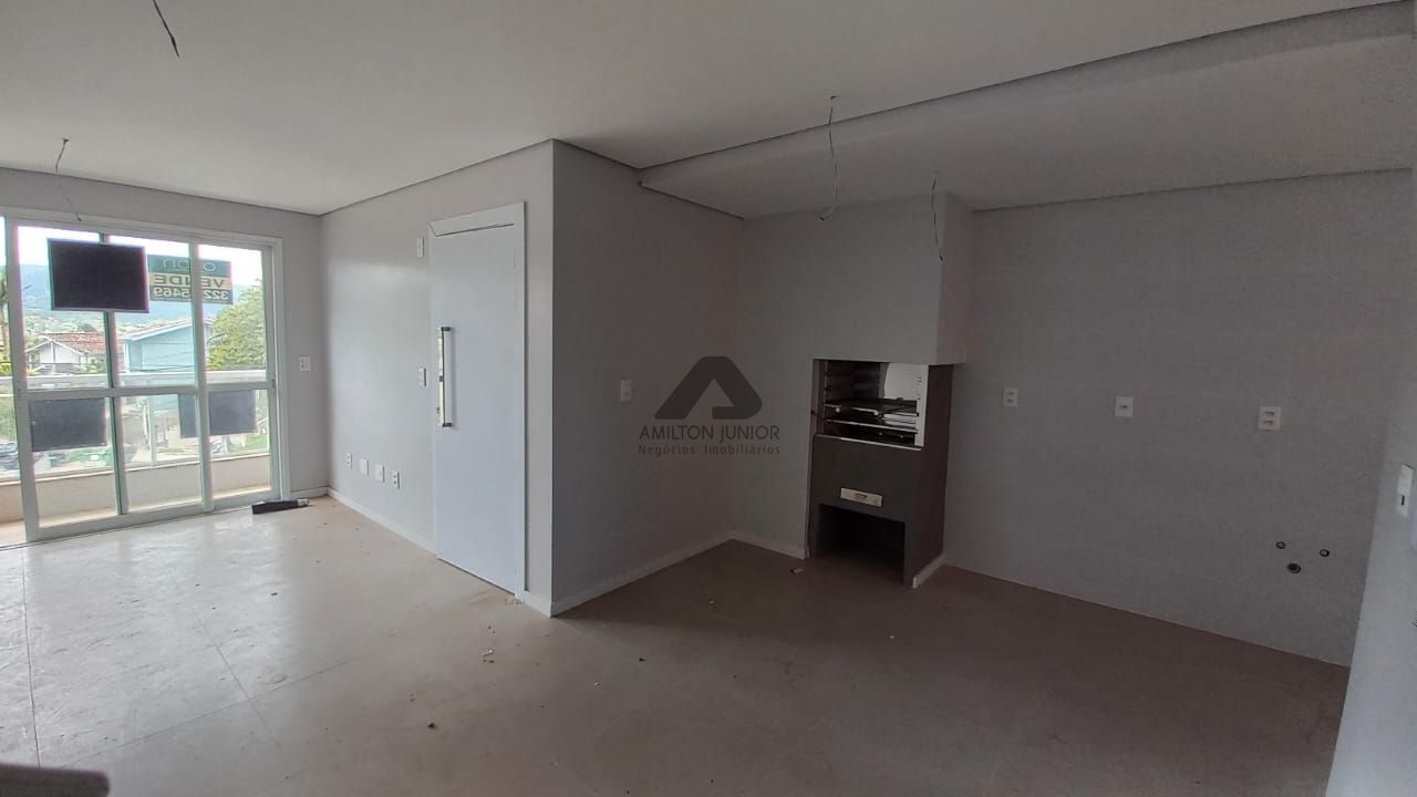 Apartamento à venda com 2 quartos, 67m² - Foto 3