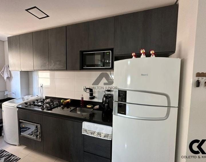 Apartamento à venda com 2 quartos, 56m² - Foto 7