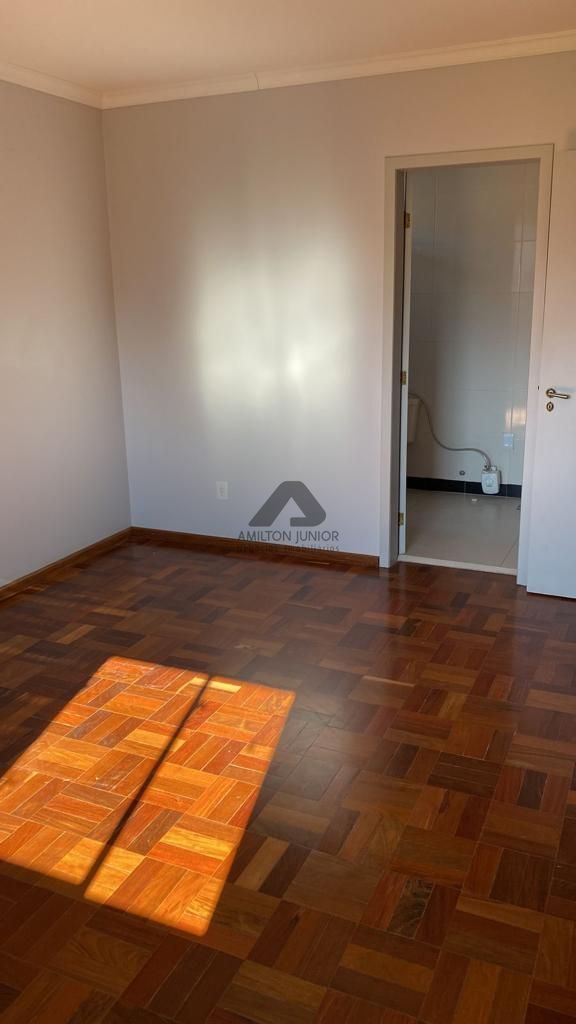 Apartamento à venda com 4 quartos, 162m² - Foto 12