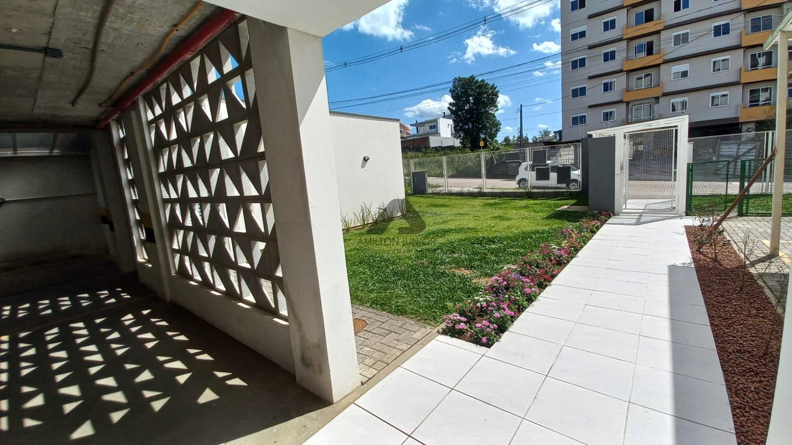 Apartamento à venda com 2 quartos, 58m² - Foto 12